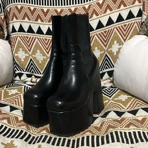 Bad will platform ankle boots